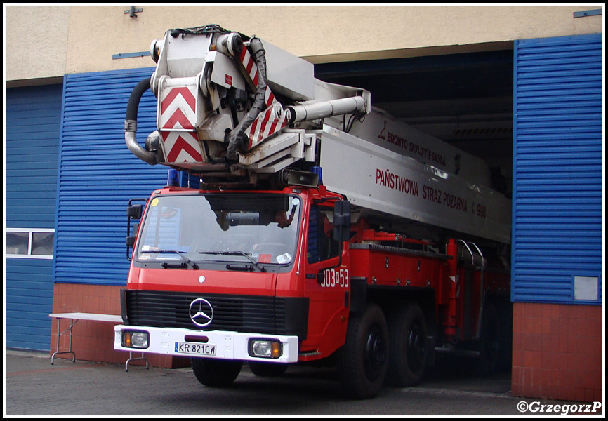 303[K]53 - SCH 68 Mercedes Benz 3535/Bronto Skylift - JRG 3 KrakÃ³w