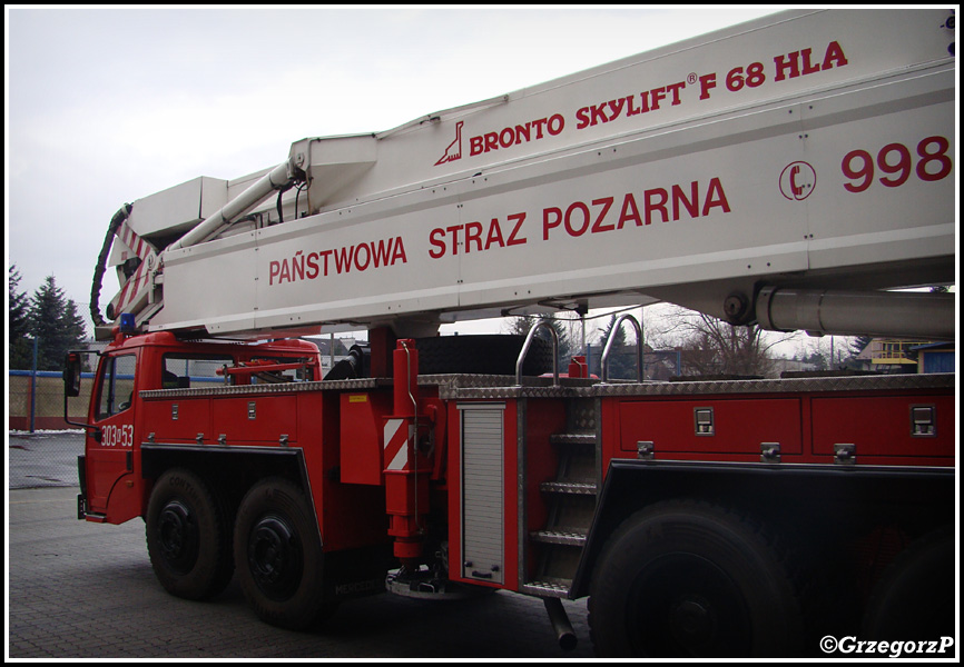 303[K]53 - SCH 68 Mercedes Benz 3535/Bronto Skylift - JRG 3 KrakÃ³w