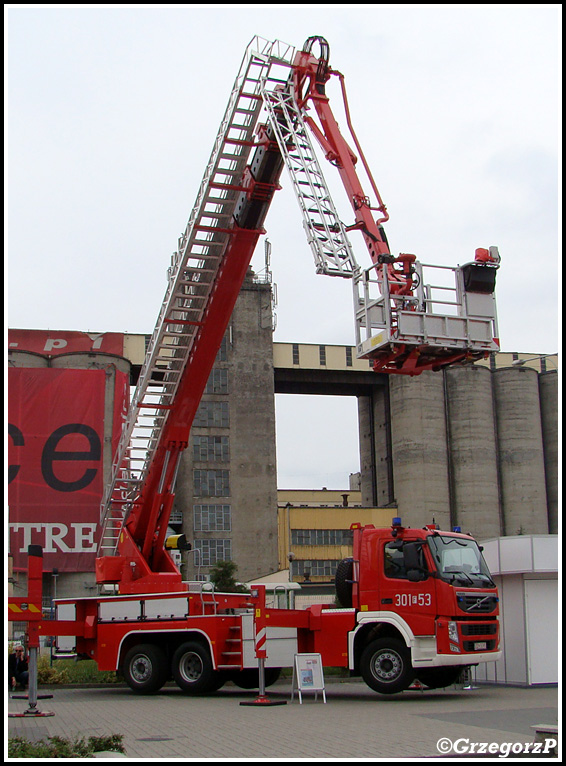 301[F]53 - SCH 42 Volvo FM/ Bumar - JRG 1 GorzÃ³w Wielkopolski