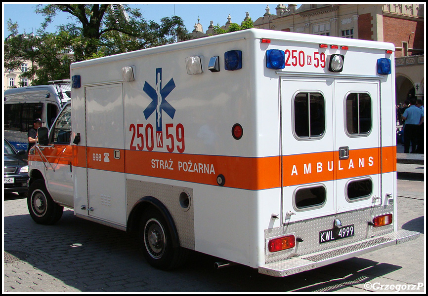 250[K]59 - SLRmed Ford E350/Southern Ambulance - SA PSP KrakÃ³w*