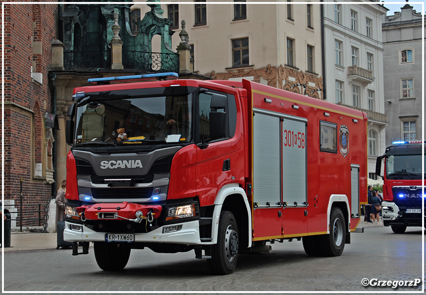 301[K]58 - SRmed Scania P370/Wawrzaszek - JRG 1 Kraków