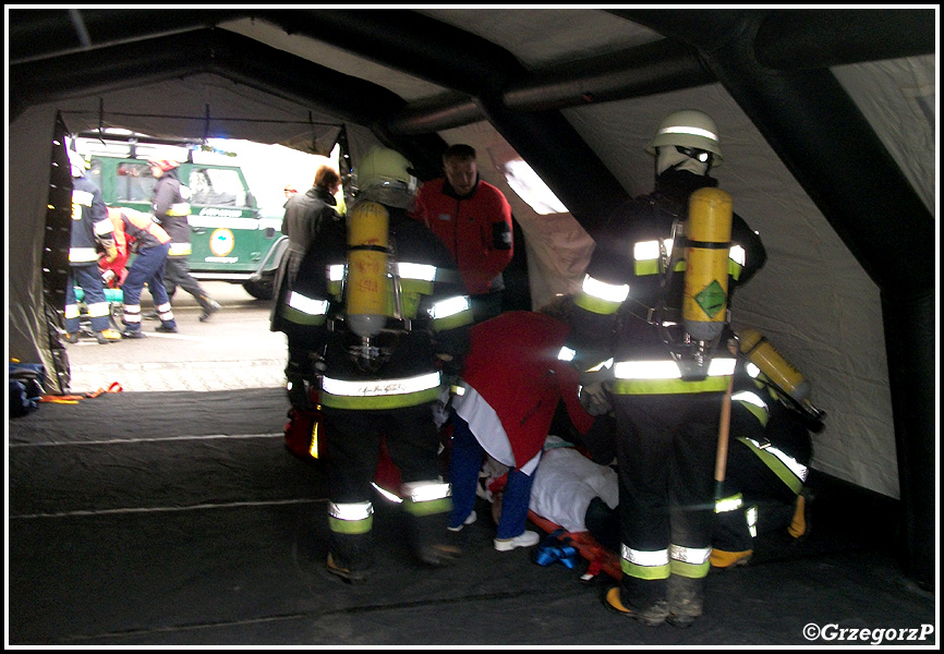 30.09.2010 - Zakopane, ul. Kamieniec 10 - Manewry KSRG powiatu tatrzaÅ„skiego