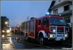 8.07.2012 - Klikuszowa - PoÅ¼ar zabudowaÅ„ gospodarczych